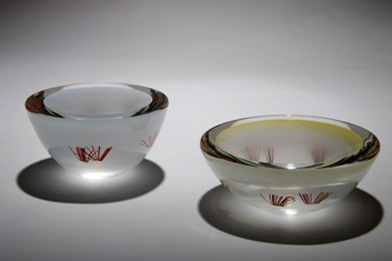 Small Pohutkawa Bowls - These adorable blown glass bowls from the â€˜Pohutukawa Seriesâ€™ are available in a variety of colors.
