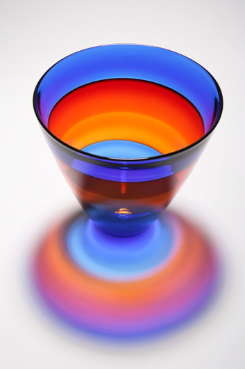 Blood Orange Blue - Fresh and complementary color schemed vessels featuring double incalmo (three blown glass elements are fused).

Colors
Cobalt Blue,