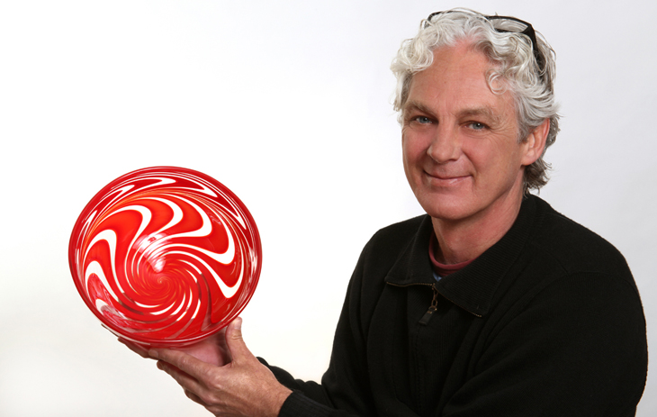 portrait of nz glass artist john penman